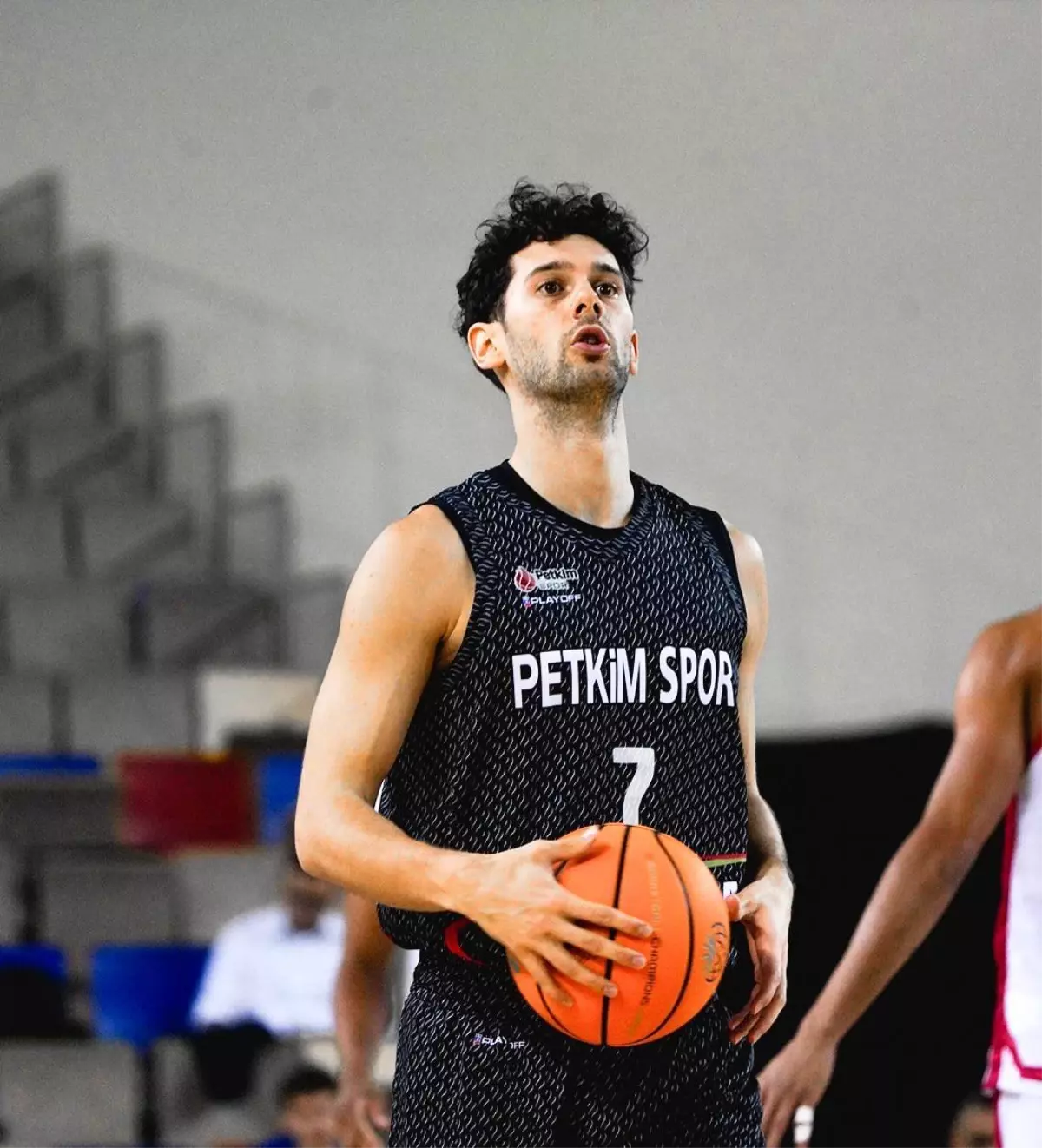 Aliağa Petkimspor’da Şok Sakatlık: Mustafa Kurtuldum’un Çapraz Bağları Koptu